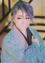 小林真寿