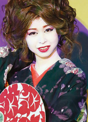 紅月りさ