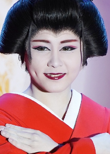 雷照九蘭