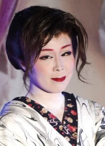 光乃みな