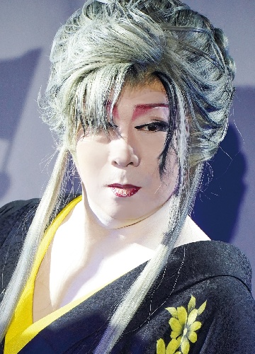 美川麗士