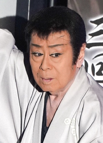 勝龍治