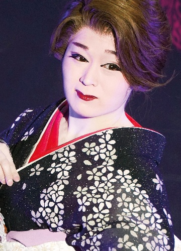 酒井えりな