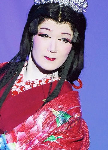 二代目香賀峰子