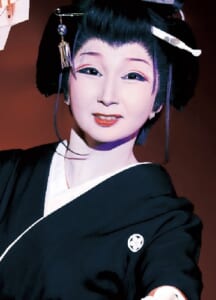 星乃レイナ